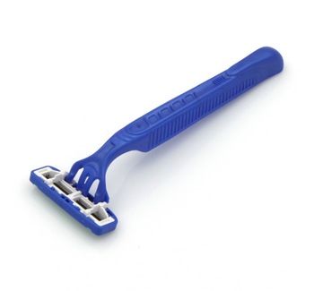Derby Triple blade razor